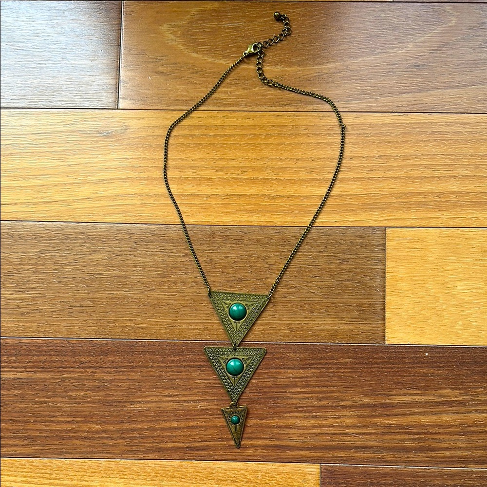 Elegant Green Triangle Pendant Necklace